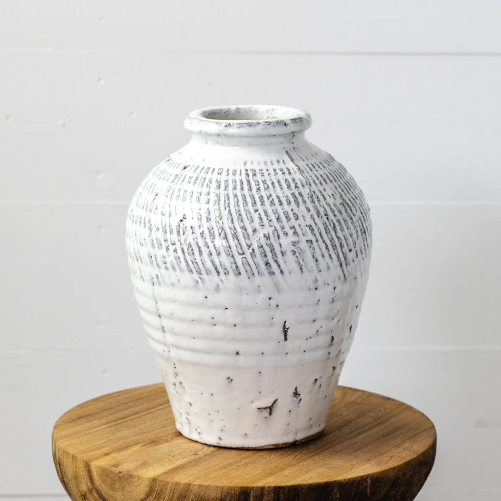 9.5" REACTIVE WHITE PATTERN VASE